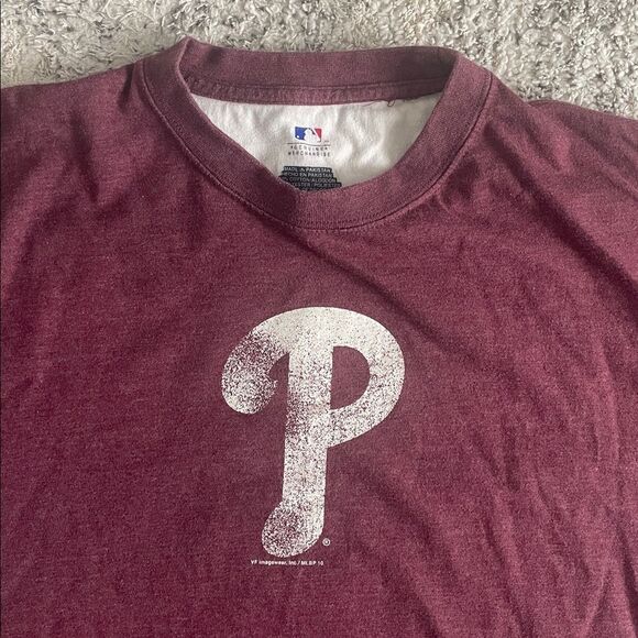 MLB Genuine Merchandise Philadelphia Phillies Short Sleeve Tee Size M - Picture 3 of 4